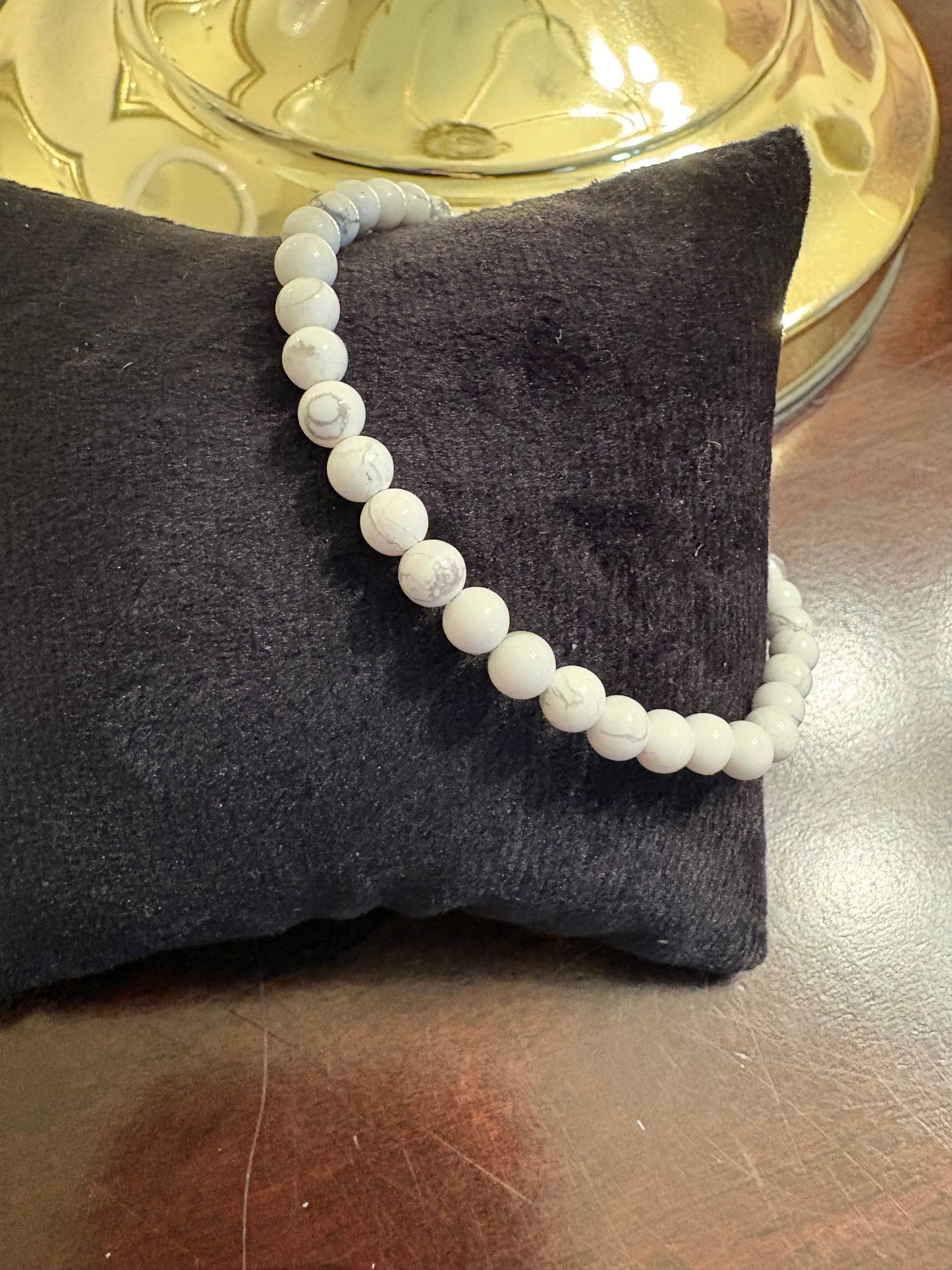 Howlite Bracelet, 4mm