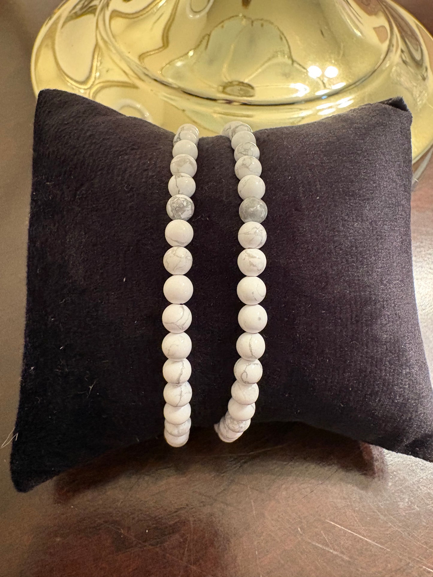Howlite Bracelet, 4mm