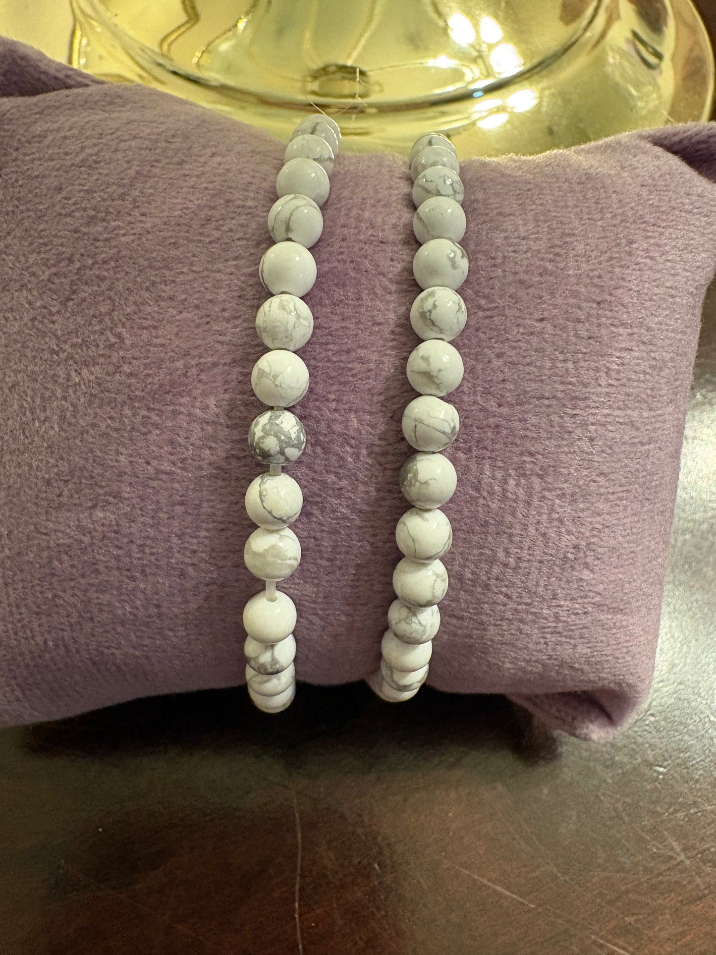 Howlite Bracelet, 4mm