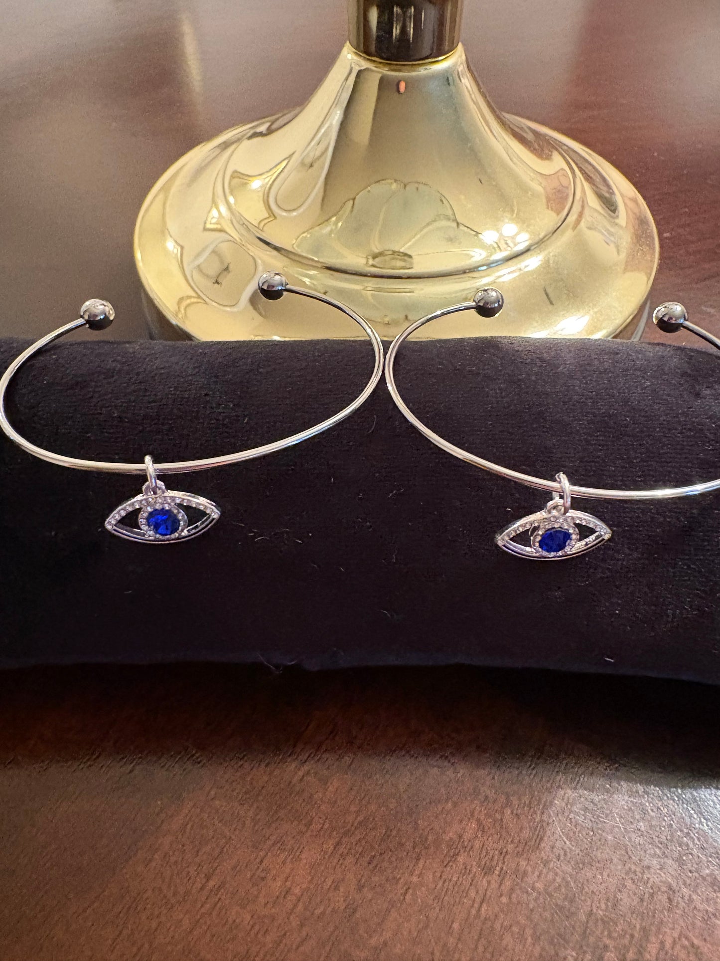 Silver bracelet with evil eye charm