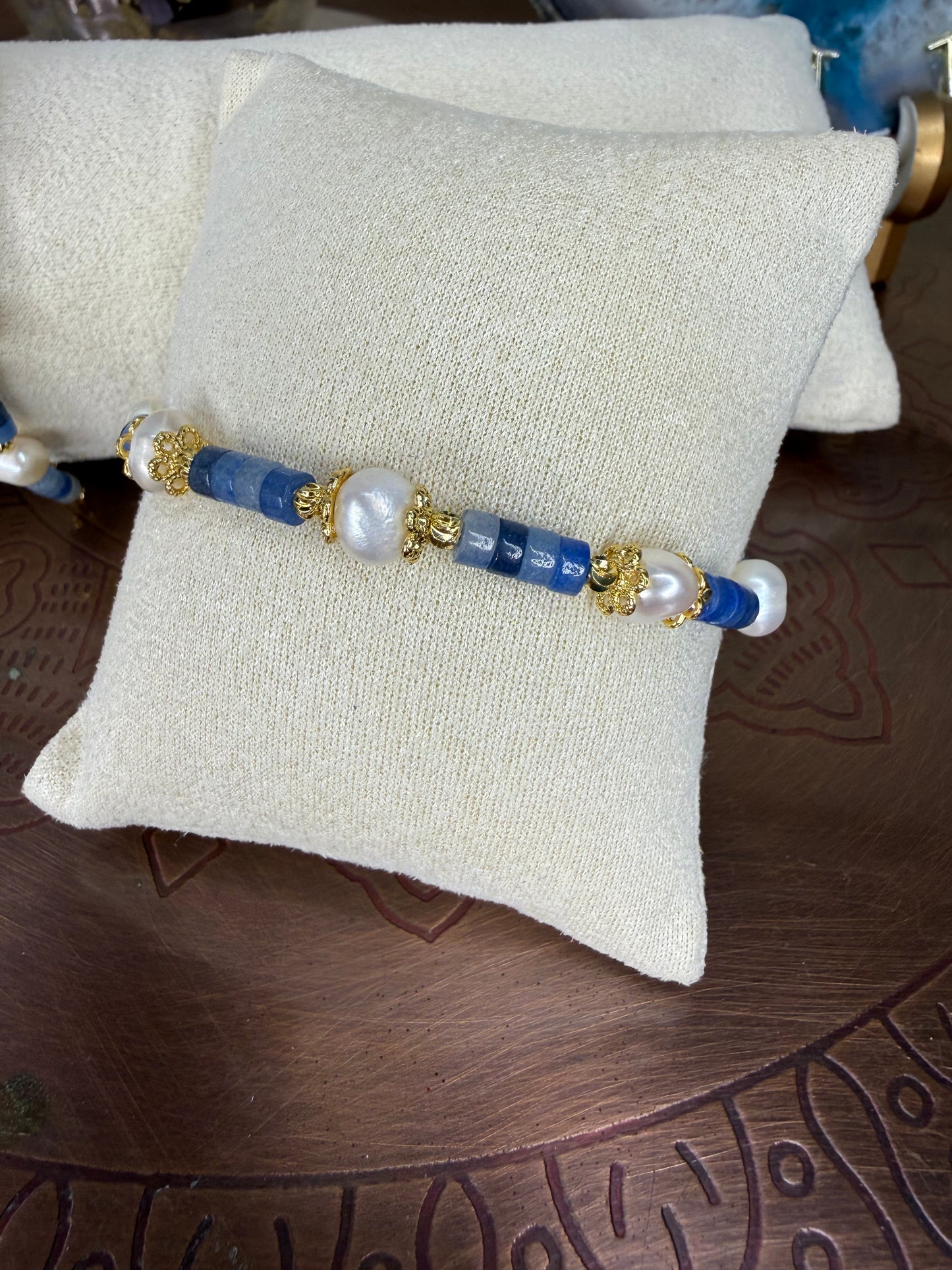 Freshwater Pearl & Lapis Lazuli Beaded Bracelet